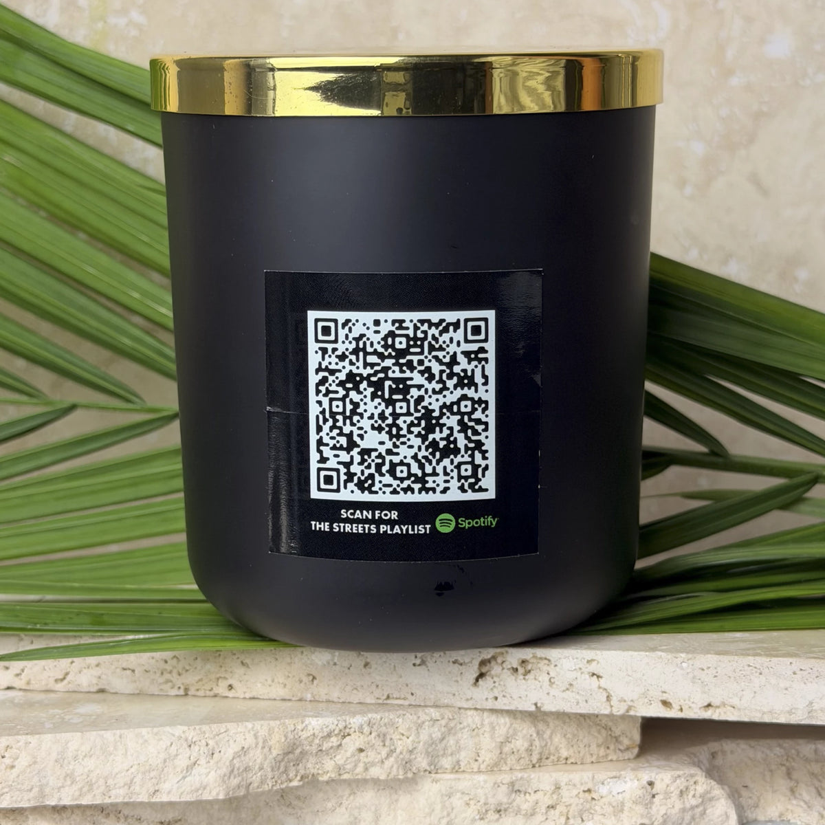Crenshaw & Vernon Berry Gold Lid Luxury Candle-12 oz